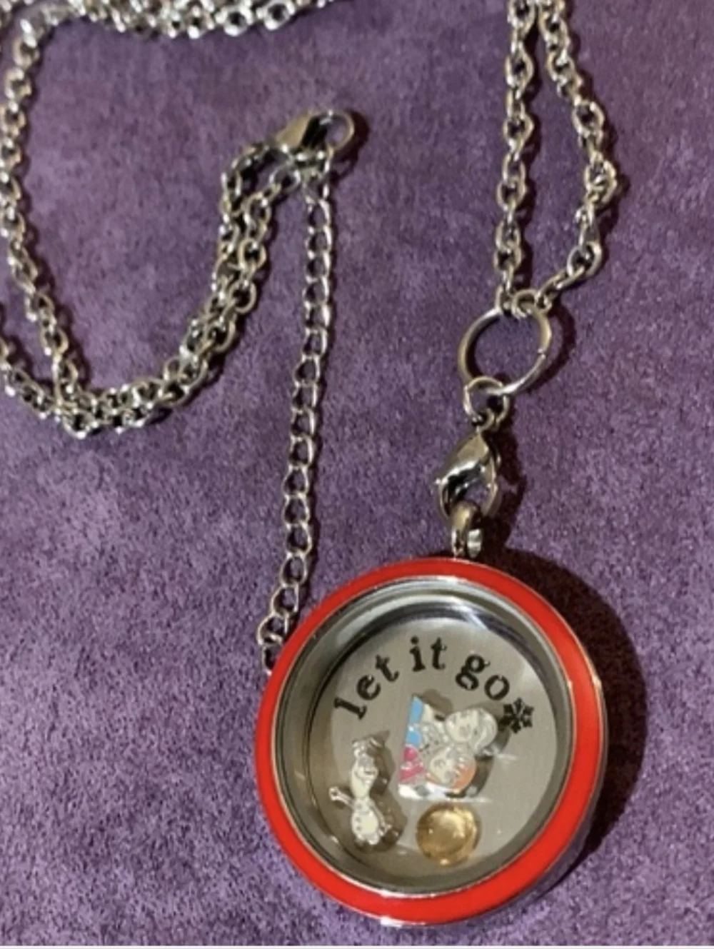 Floating locket charm - Elsa and Anna charm
